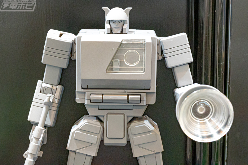 Takara Tomy 变形金刚 MPG-24 Ramhorn 和 Eject 原型