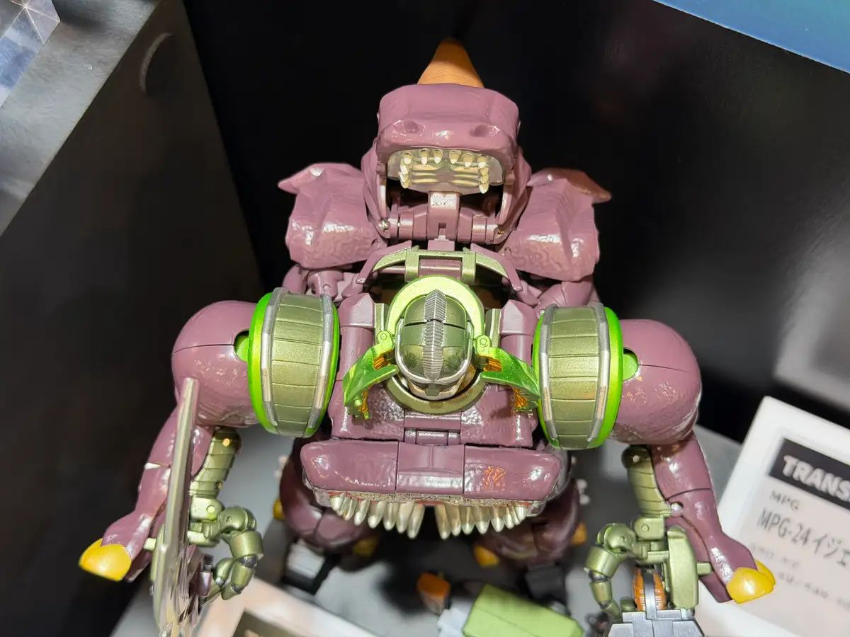 变形金刚 MPG 野兽大战“黑暗设计”Rhinox 抢先看